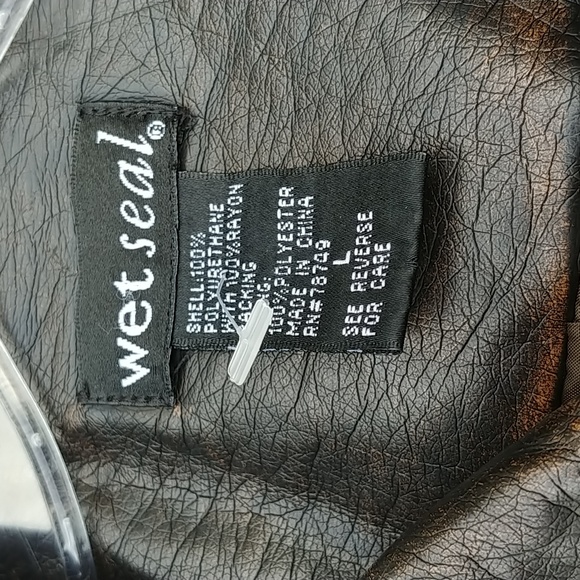 Distressed look brown pleather moto jacket, Wet Seal size large - Picture 4 of 7